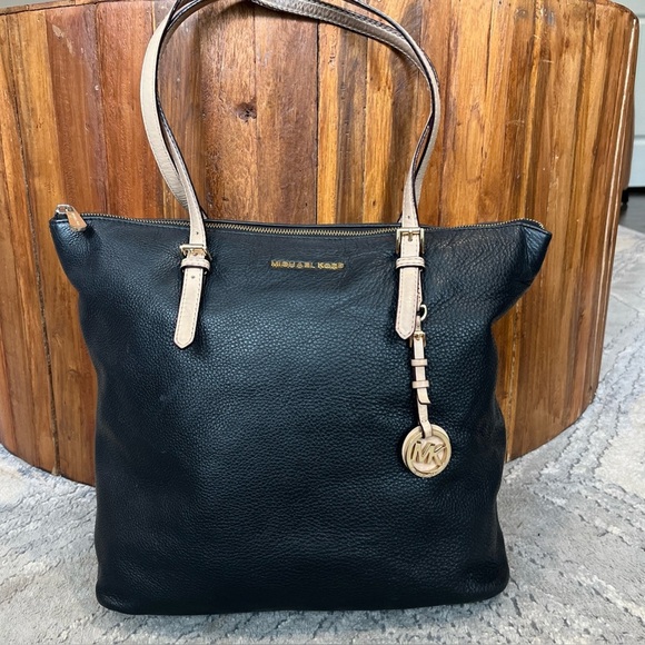 Michael Kors Jet Set Travel Large Saffiano Leather Tote Bag Purse - Picture 1 of 12